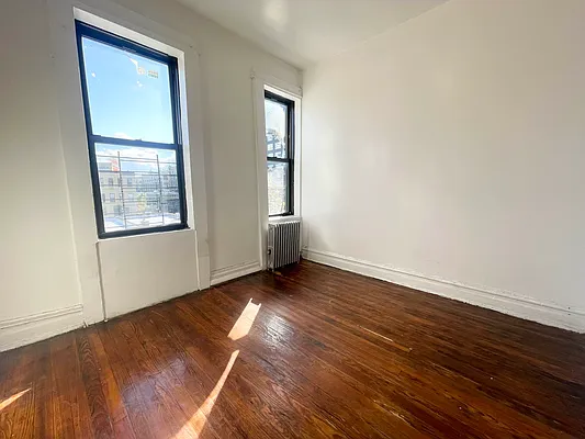 Rented by Pear NYC LLC | media 22