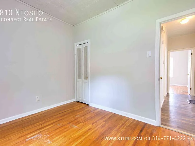3810 Neosho St — Photo 22