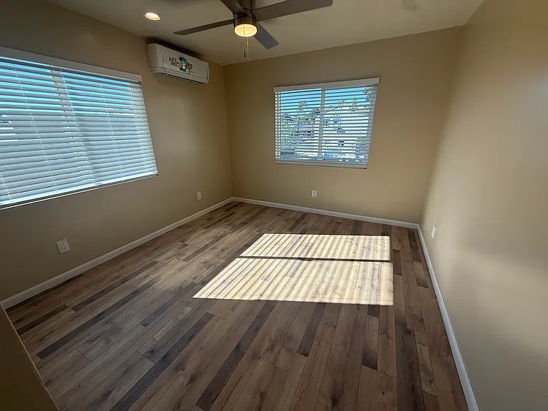 4860 Palm Ave — Photo 43