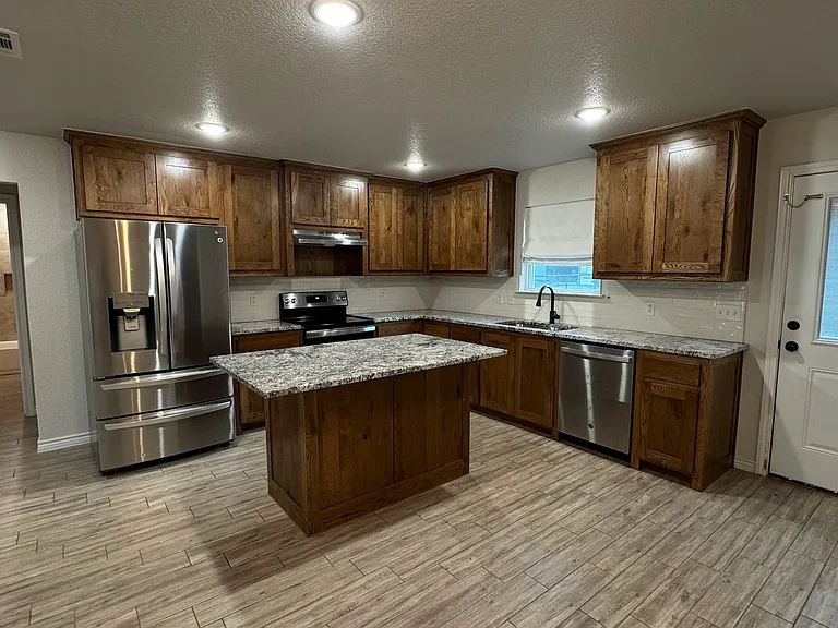 411 Pecan Tree Ct — Photo 11