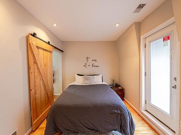 5th image of 2625 Cleinview Ave Unit 6