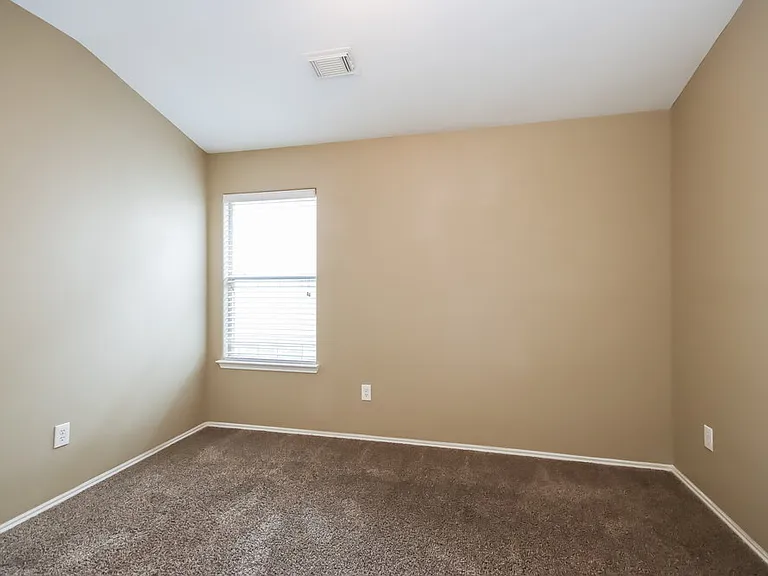 9315 Cold River Ct — Photo 12