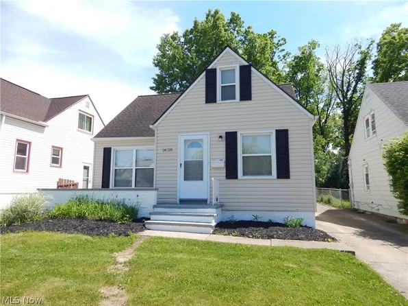 14118 Kennerdown Ave, Maple Heights, OH 44137