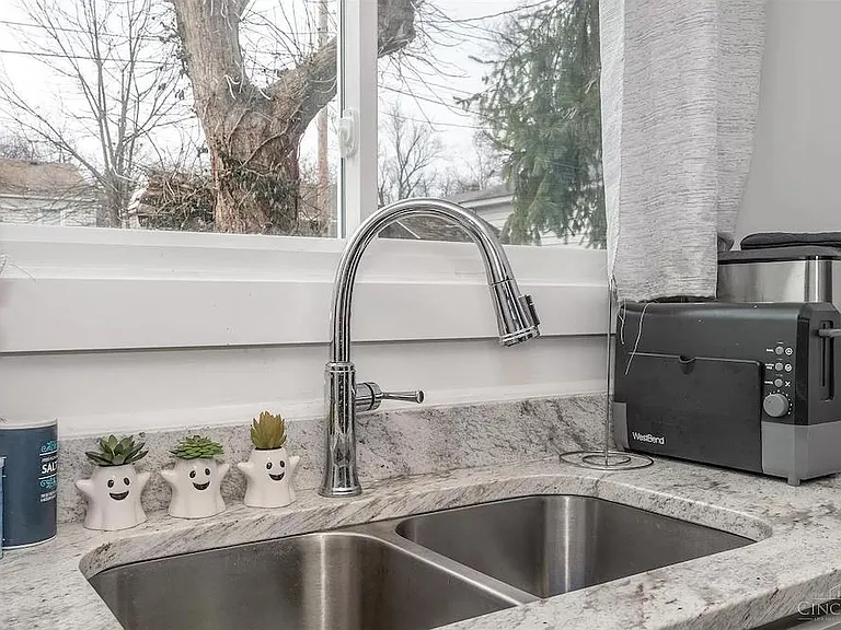 509 Franklin St — Photo 16
