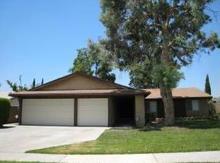 1050 S Idyllwild Ave, Bloomington, CA 92316