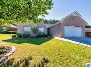 166 Daventry Dr, Calera, AL 35040