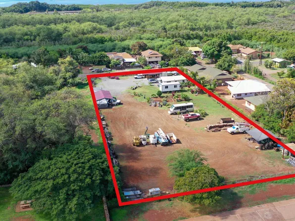 200 Makaena Pl, Kaunakakai, HI 96748