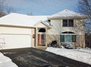 6492 Bordeaux Ct, Inver Grove Heights, MN 55076