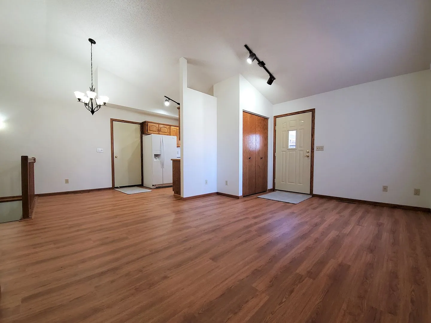 Candle Park West Townhomes - 1801 — Photo 2
