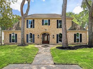 15707 Walkwood Dr, Houston, TX 77079