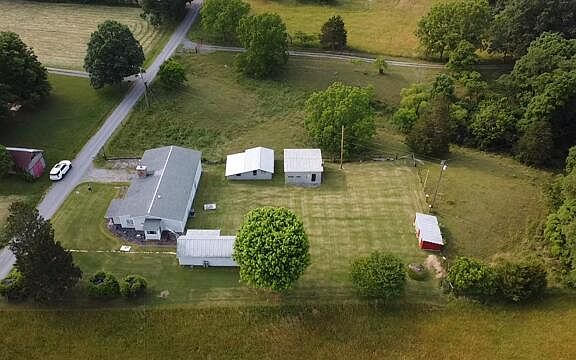 2nd image of 391 Sunset View Rd