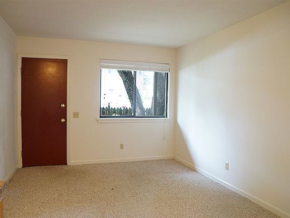 Bedroom w/Private Entrance