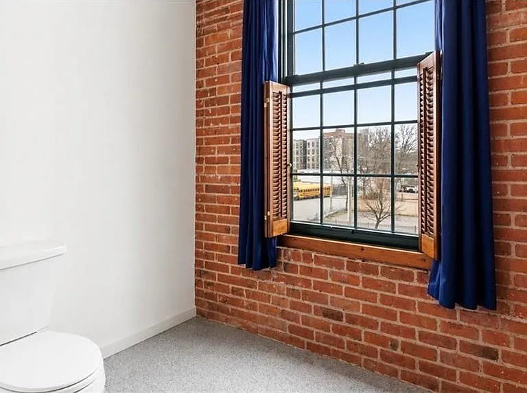 407 Pine St #305 — Photo 19