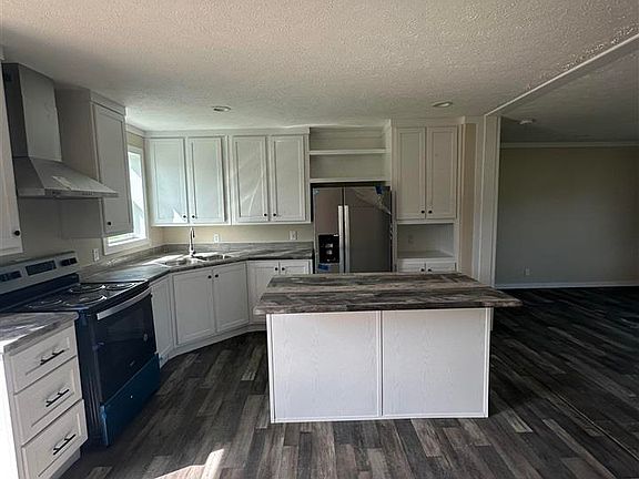 2nd image of 84 Drew Ln