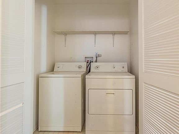2nd image of 1278 Camino Del Sol
