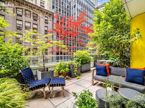 5 East 44th Street 7TH FLOOR image 2 of 18