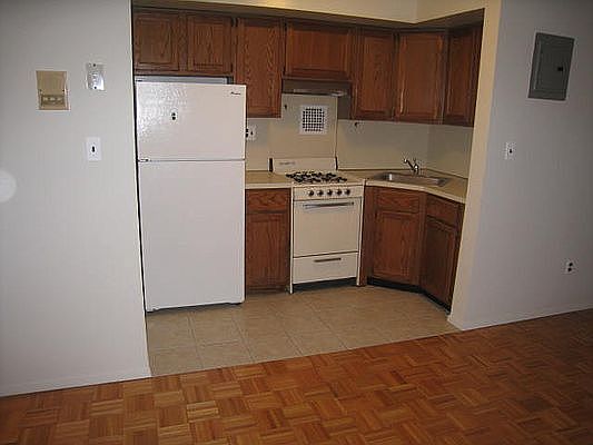 1st image of 29-27 24th Ave #3R