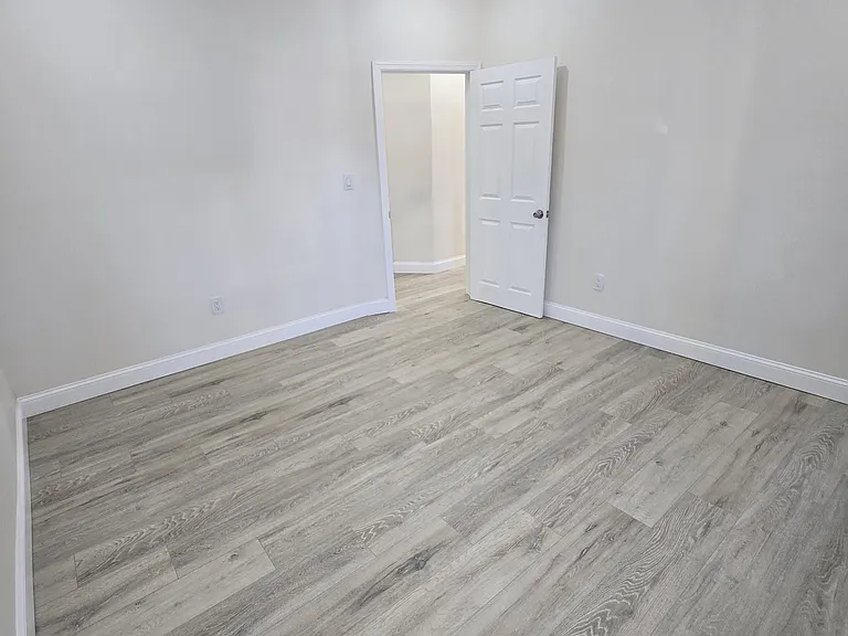 612 Richmond Rd #2 — Photo 13