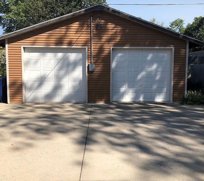 1st image of 814 S Main Ave #0