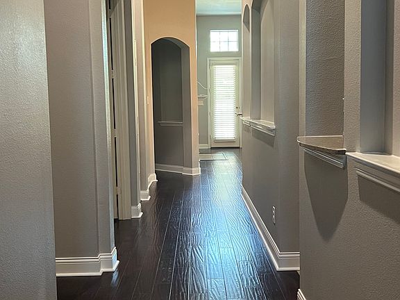 2nd image of 2457 Foxwood Ln