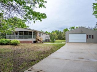 W5215 Aroma Ln, Necedah, WI 54646