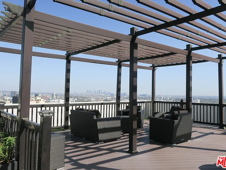 7250 Franklin Ave #801 — Photo 10