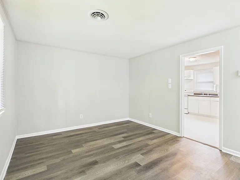 838 S Jones St #B — Photo 21