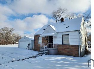 3231 Hickory St, Inkster, MI 48141