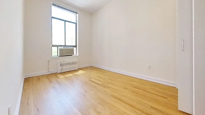 Rented by Bond New York | media 15