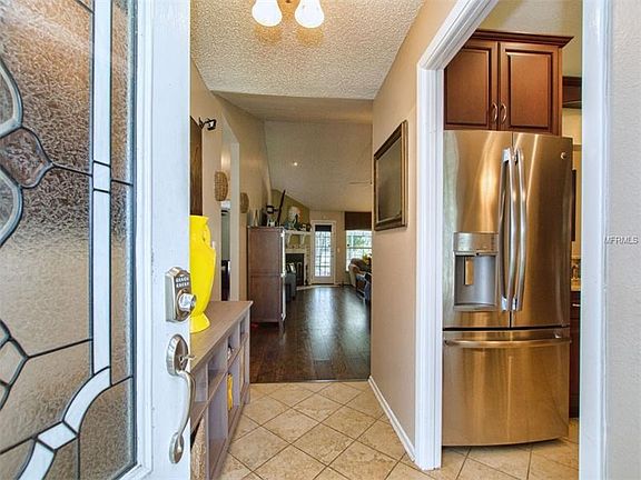 4th image of 6448 Lake Horseshoe Dr