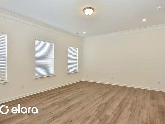 5th image of 3604 Pelham Wood Dr