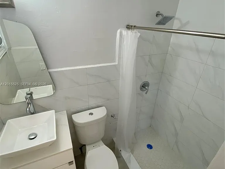 1723 Liberty St #6 — Photo 6