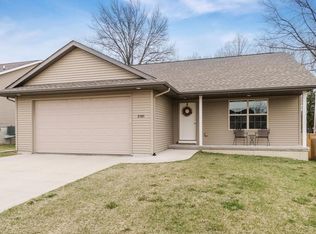 2101 Probst Ct SW, Cedar Rapids, IA 52404