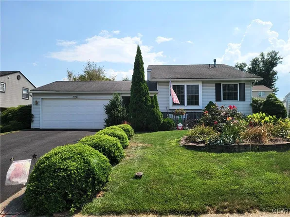 5002 Elderberry Dr, Reading, PA 19606