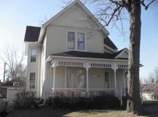 220 Allen Ave, West Chicago, IL 60185
