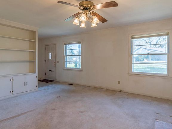 5th image of 212 Santa Anita Dr