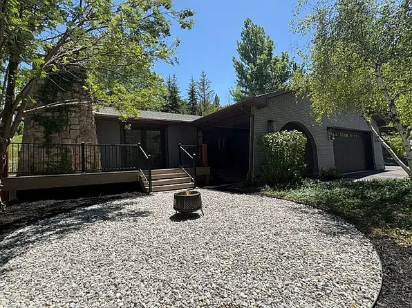 1075 S 6800 E, Huntsville, UT 84317