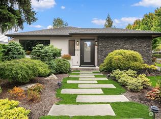 600 16th Ave W, Kirkland, WA 98033