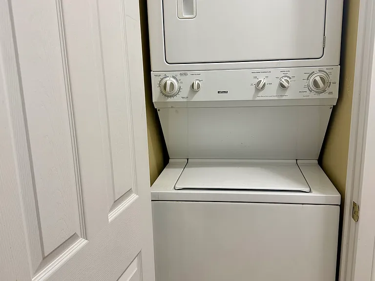 883 N 1000 E — Photo 6