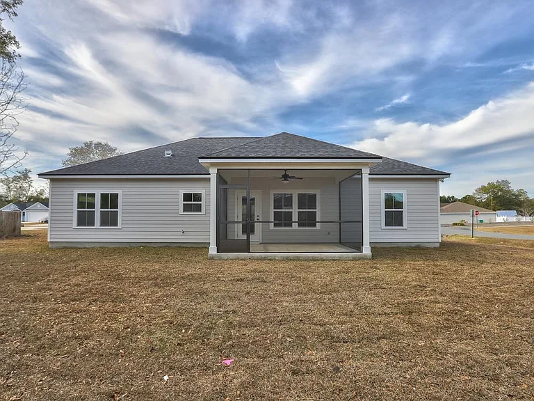43 Sarlan Garden Dr — Photo 38