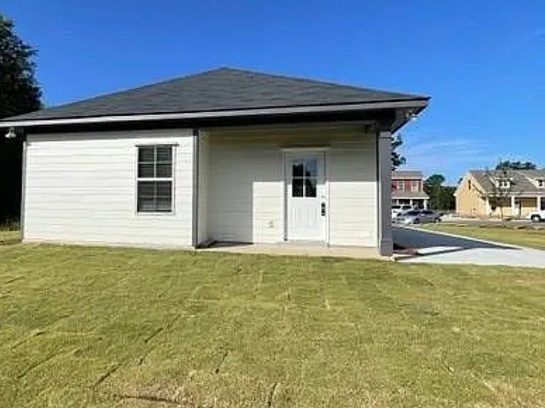 3327 Hals Way — Photo 16