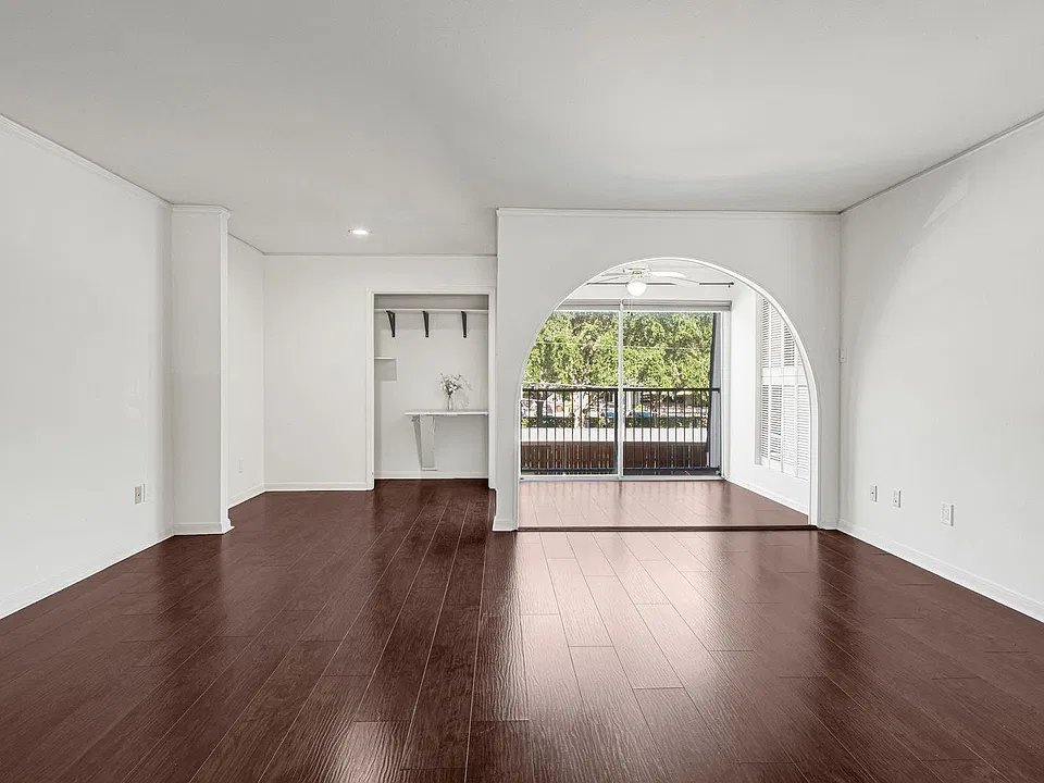 800 Post Oak Blvd #59
