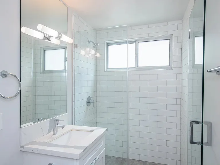 1424 12th St #B — Photo 32
