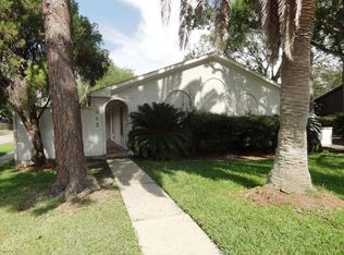 963 Buoy Rd, Houston, TX 77062