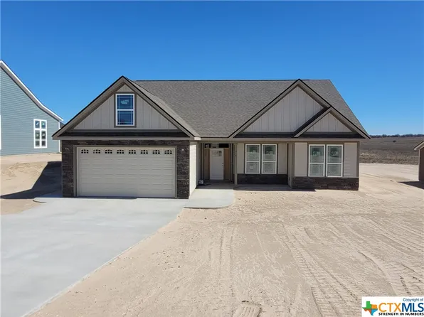 216 Turnberry Dr, La Vernia, TX 78121