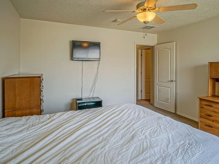 2045 N Ensenada Cir SE — Photo 17