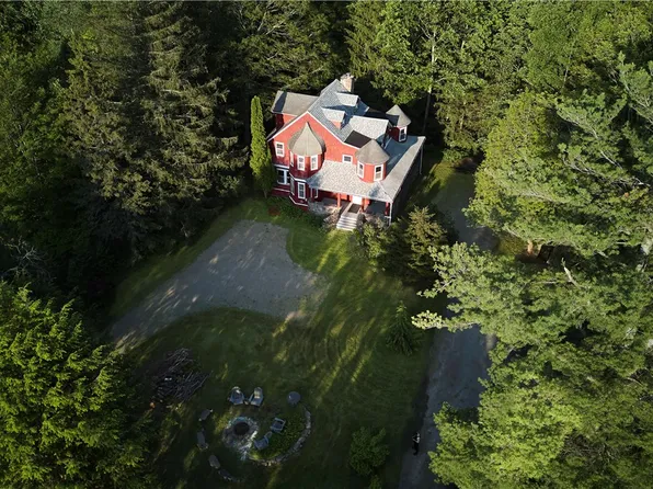 38 Lake St, Stamford, NY 12167