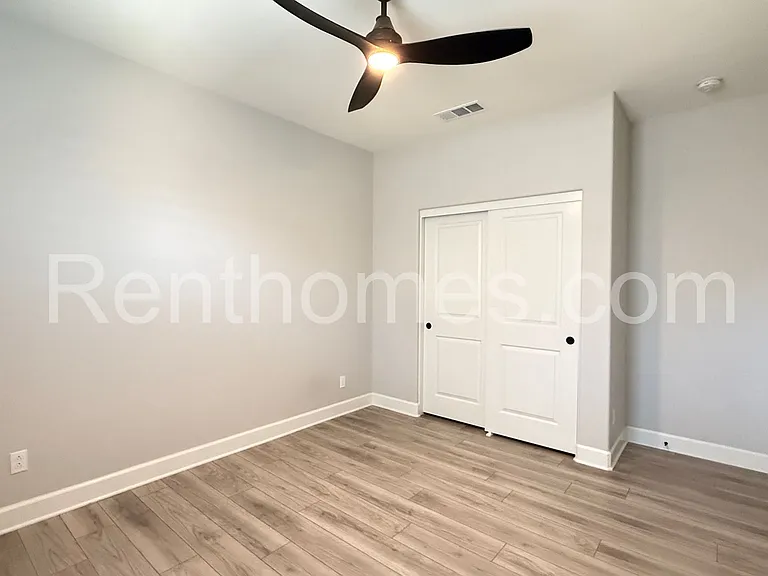 10835 Wendy Way — Photo 16