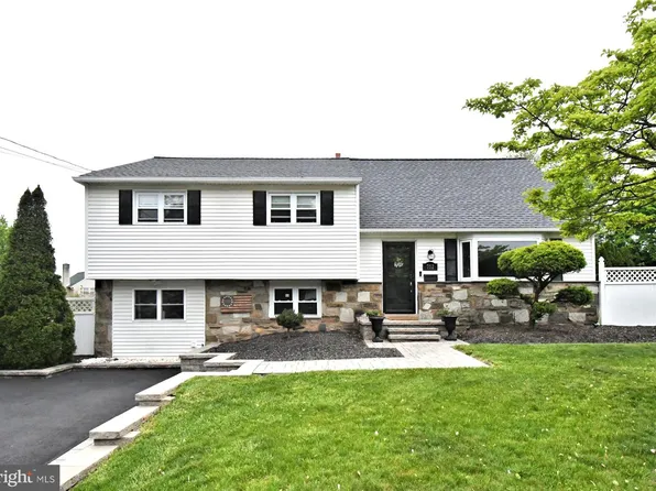 712 Ivyland Rd, Warminster, PA 18974