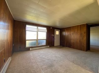 302 E Lincoln St #1B, Wakarusa, IN 46573